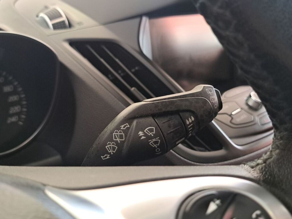 Ford Kuga 2016 Valkoinen