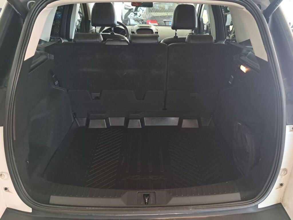 Ford Kuga 2016 Valkoinen