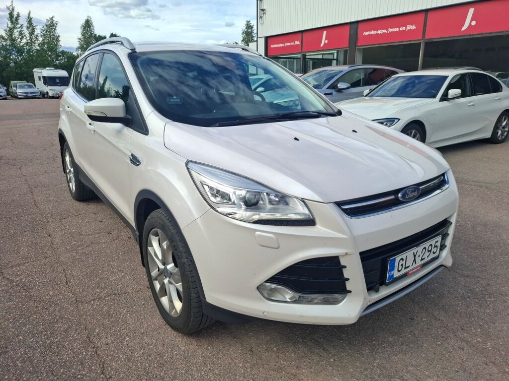 Ford Kuga 2016 Valkoinen