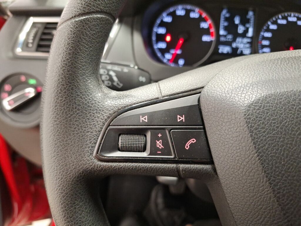 Seat Toledo 2016 Punainen