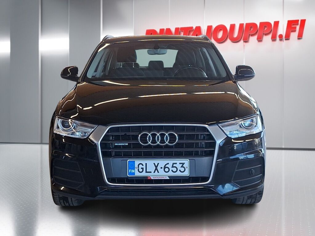 Audi Q3 2016 Musta