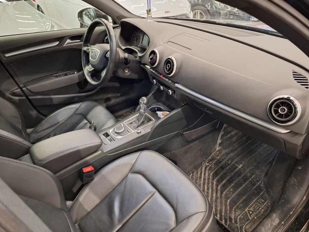 Audi A3 2016 Musta