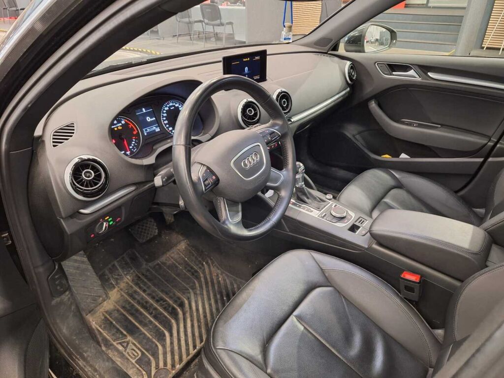 Audi A3 2016 Musta