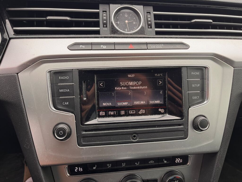 Volkswagen Passat 2016 Valkoinen