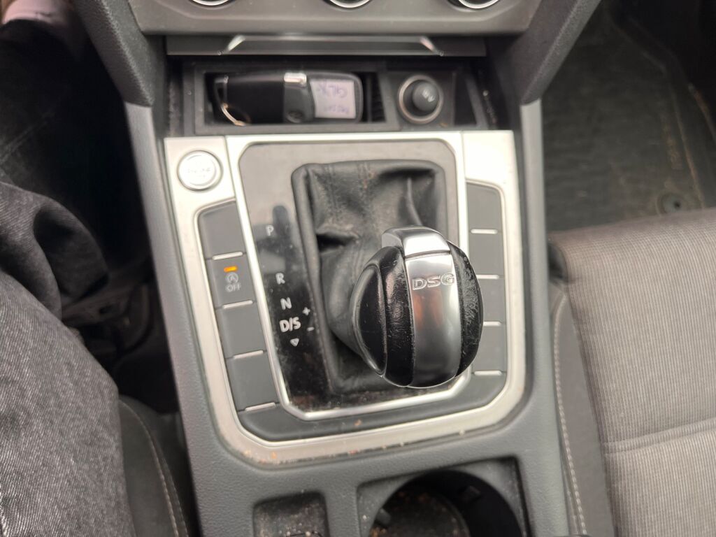 Volkswagen Passat 2016 Valkoinen