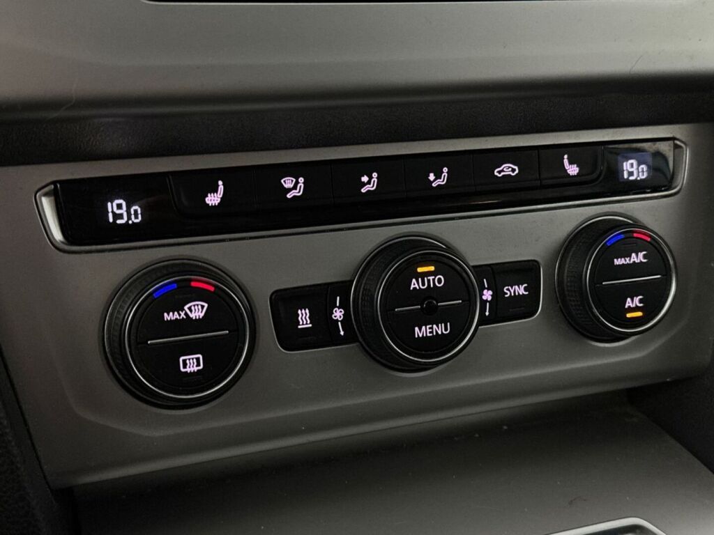 Volkswagen Passat 2016 Valkoinen
