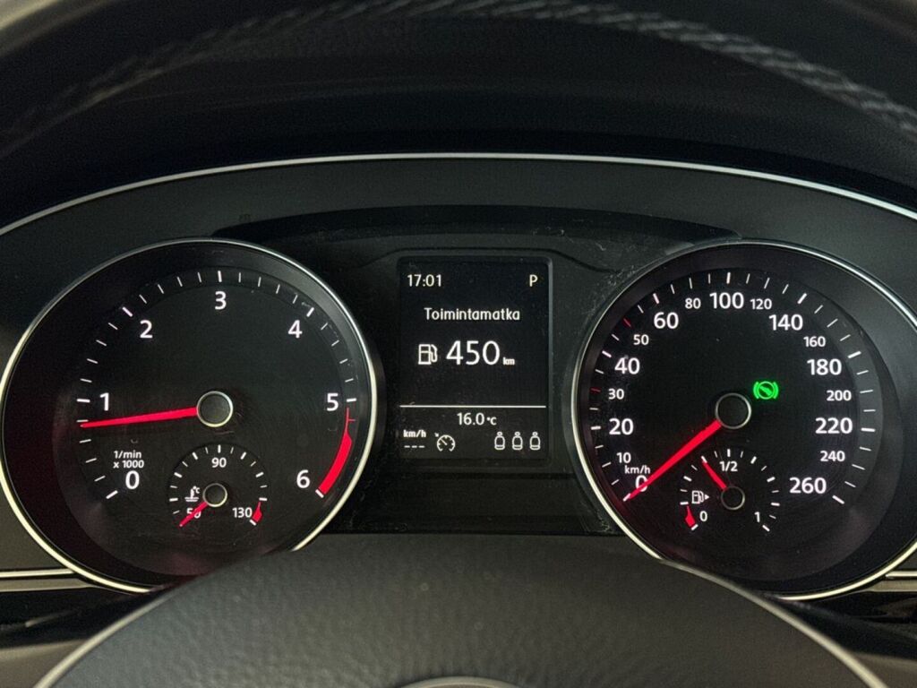 Volkswagen Passat 2016 Valkoinen