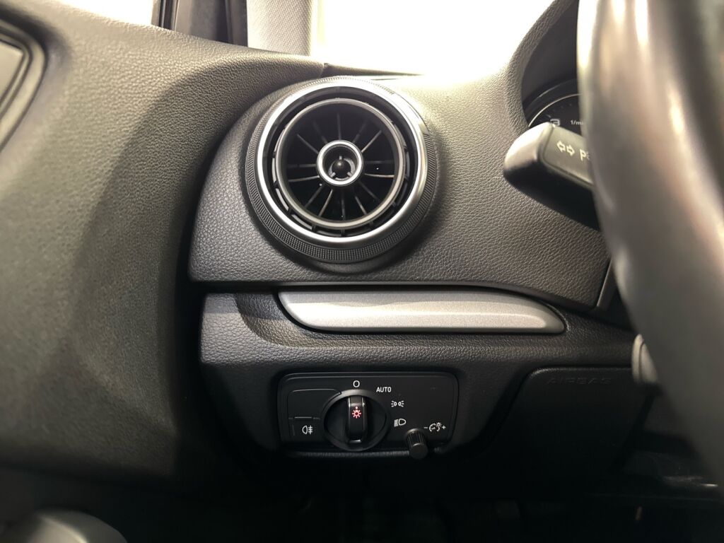 Audi A3 2015 Valkoinen