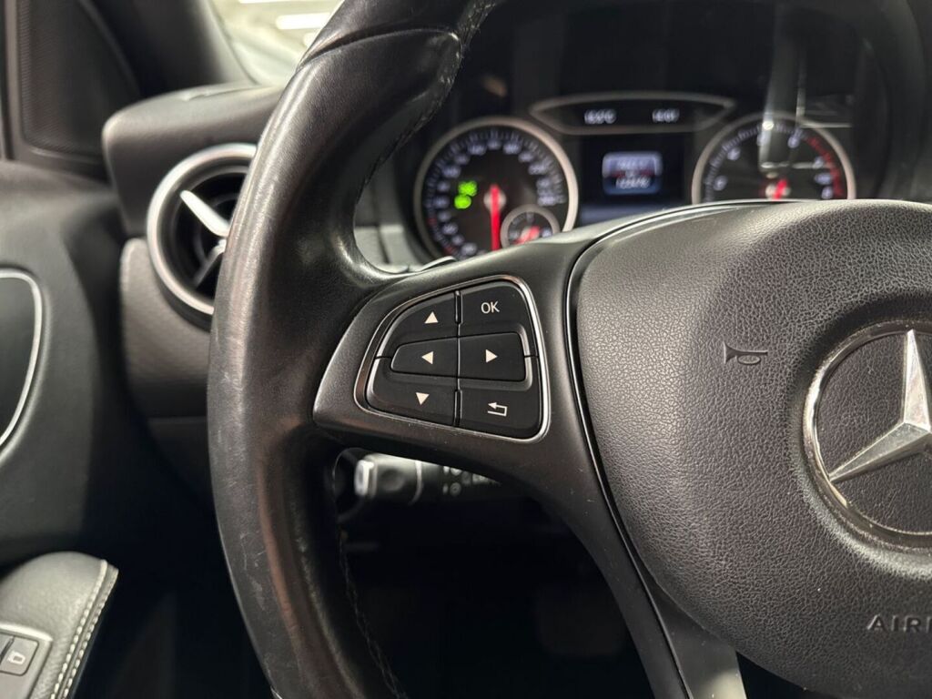 Mercedes-Benz A 2015 Harmaa