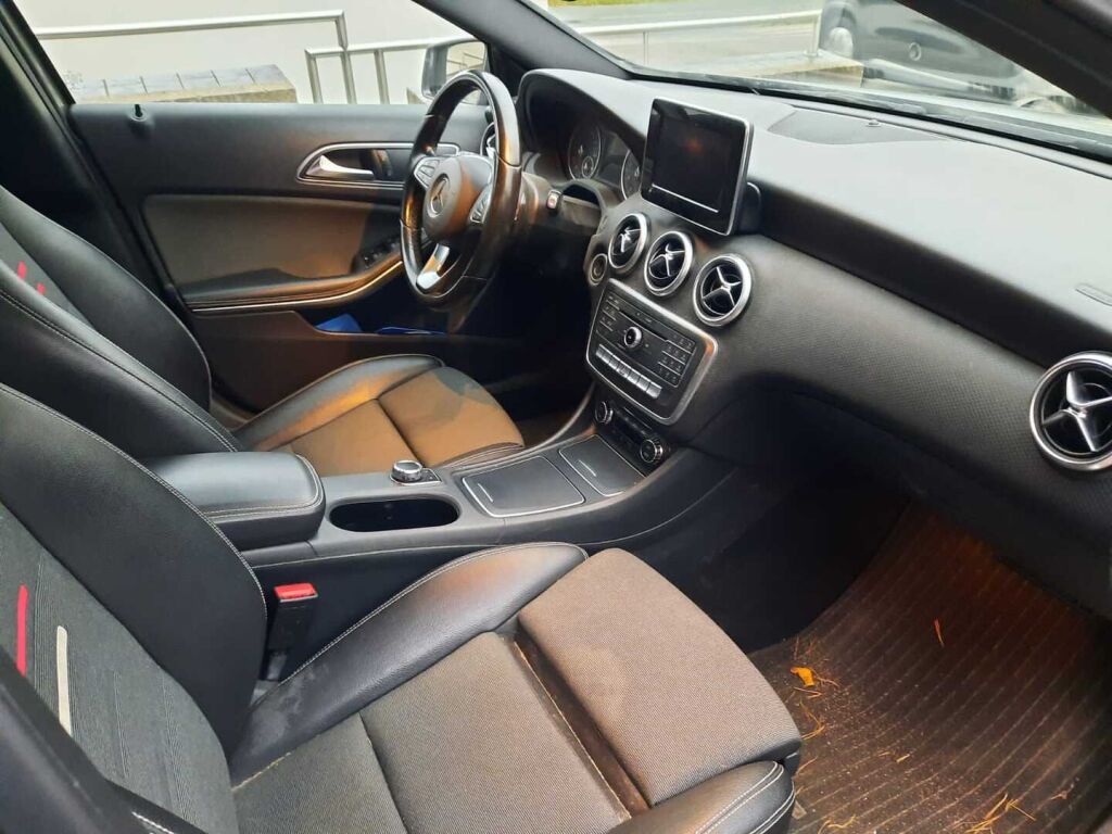 Mercedes-Benz A 2015 Harmaa