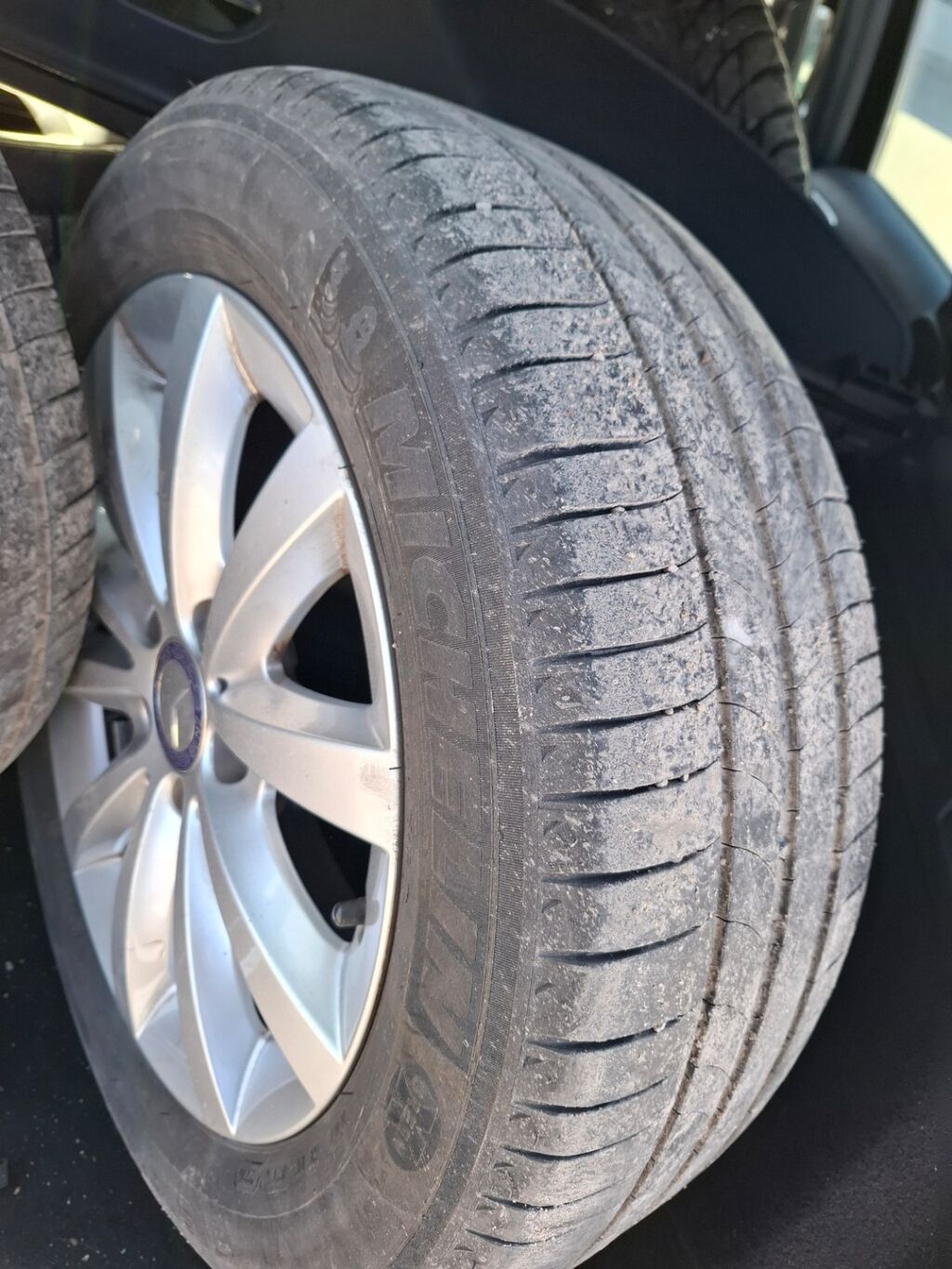 Mercedes-Benz B 2016 Musta