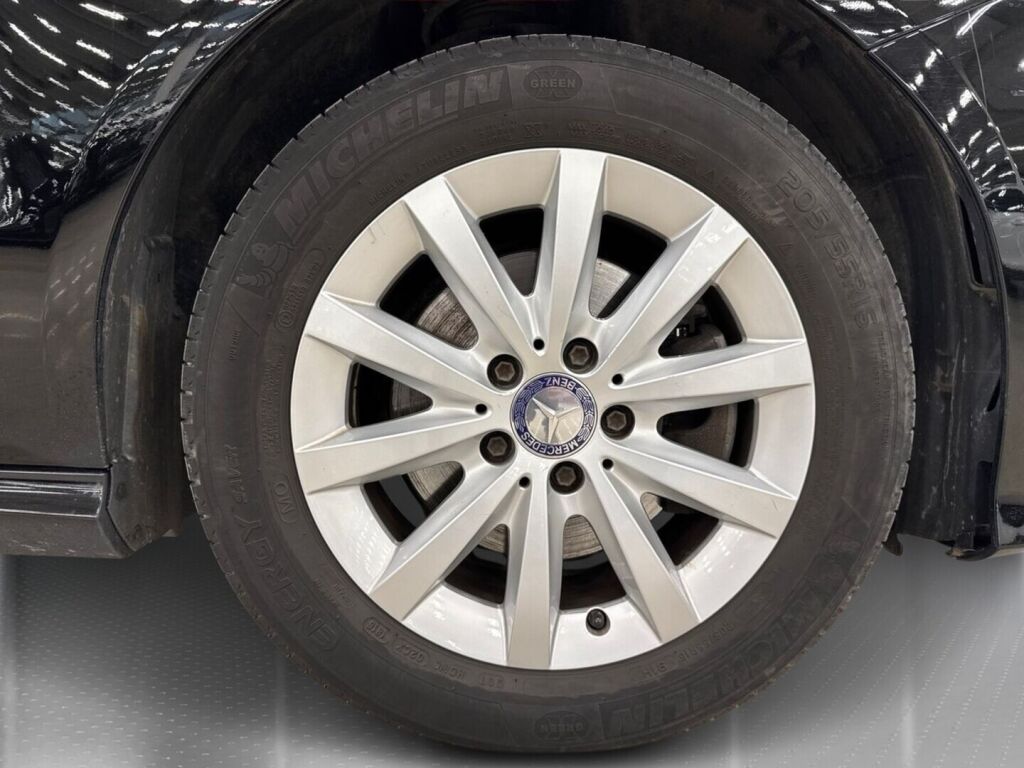 Mercedes-Benz B 2016 Musta