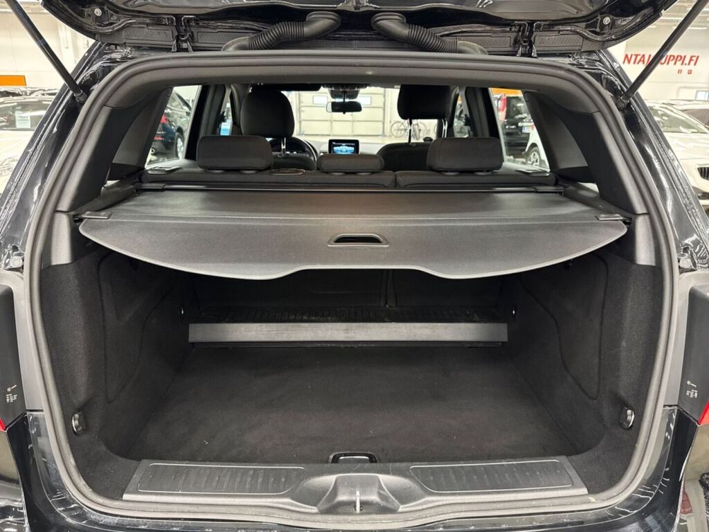 Mercedes-Benz B 2016 Musta