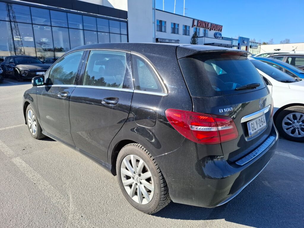 Mercedes-Benz B 2016 Musta