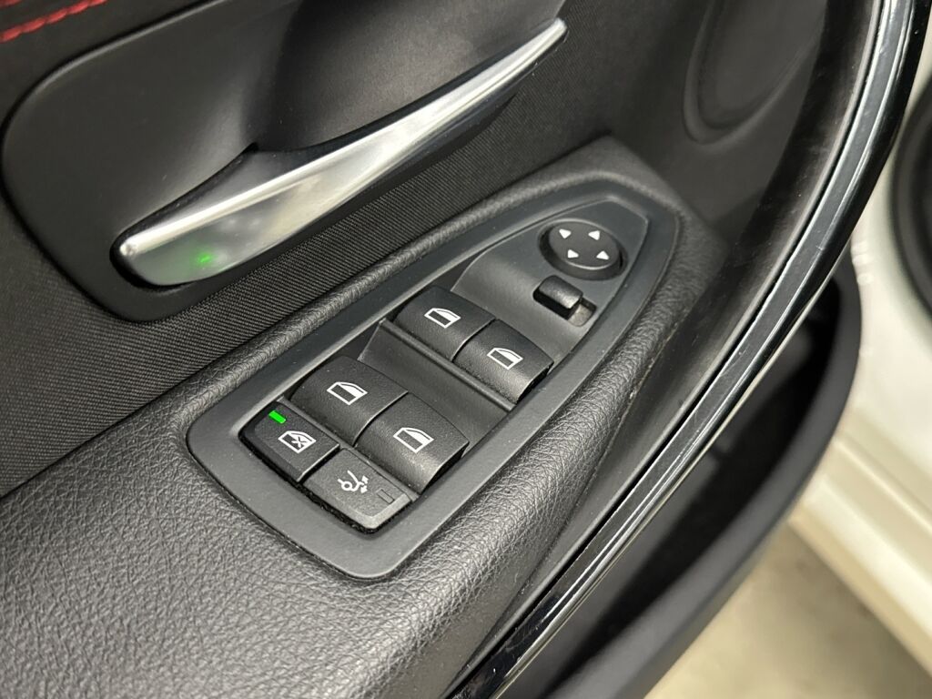 BMW 320 Gran Turismo 2016 Valkoinen