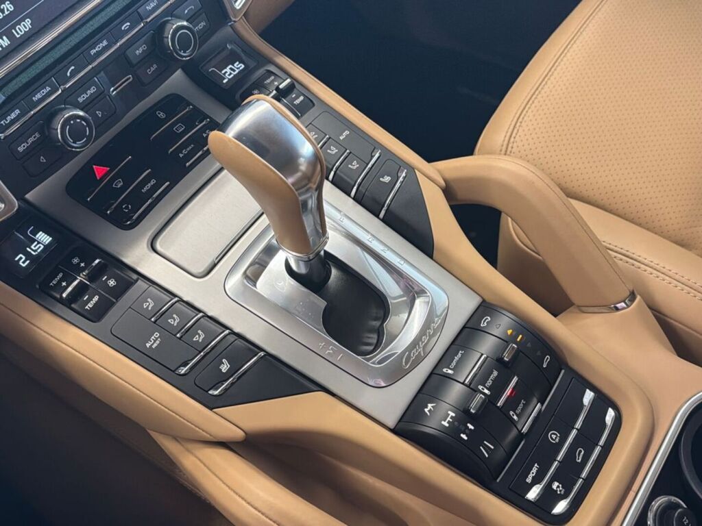 Porsche Cayenne 2012 Sininen