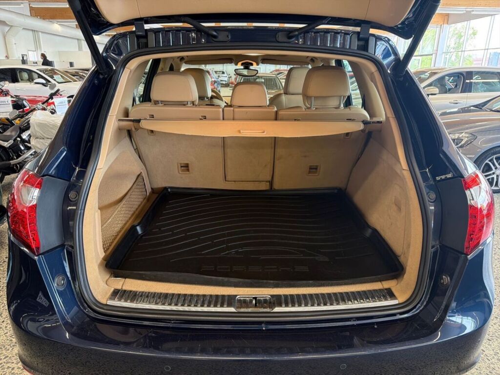 Porsche Cayenne 2012 Sininen