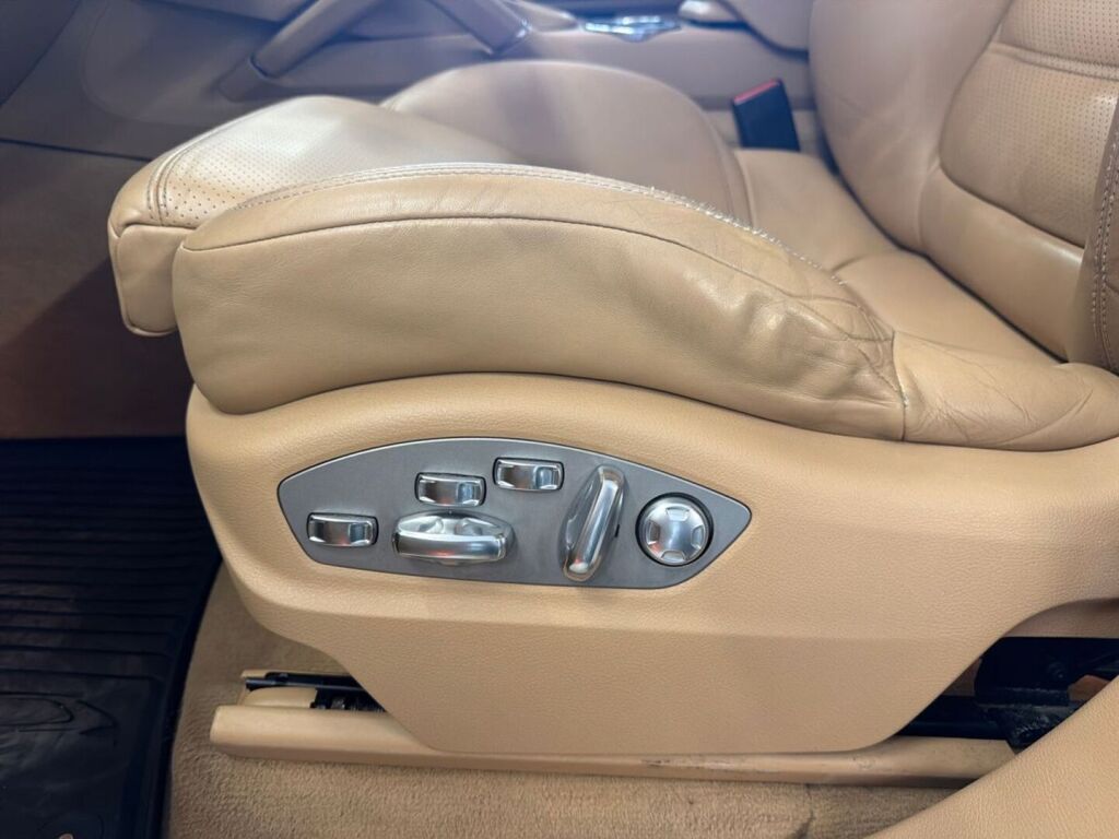Porsche Cayenne 2012 Sininen