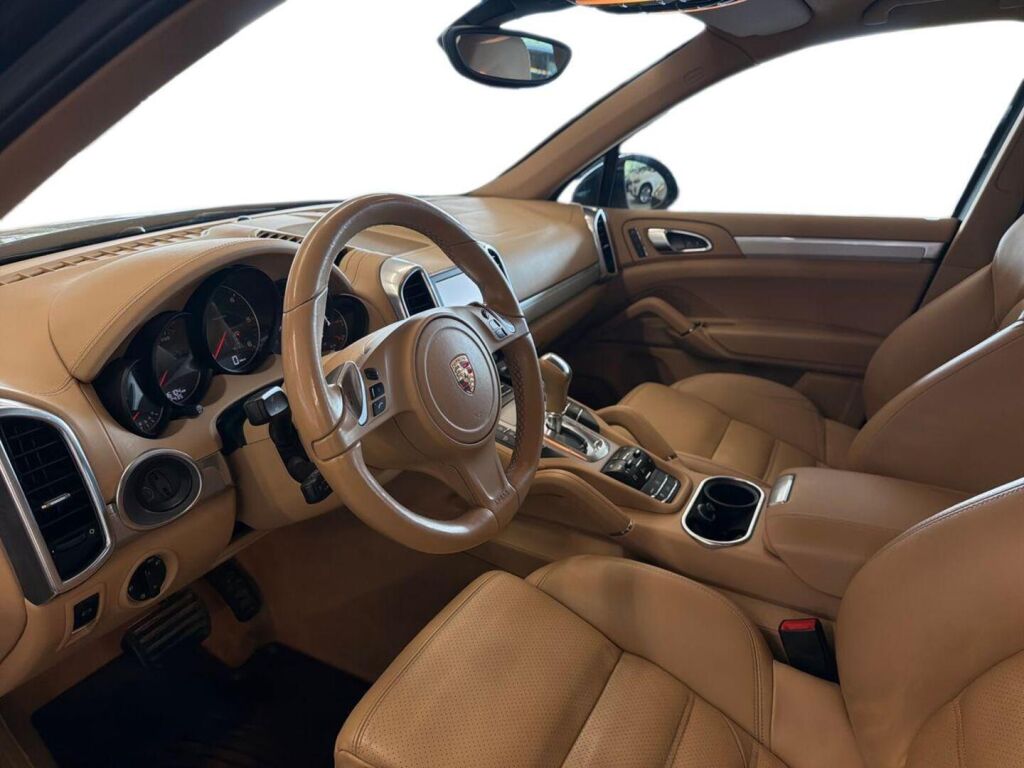 Porsche Cayenne 2012 Sininen