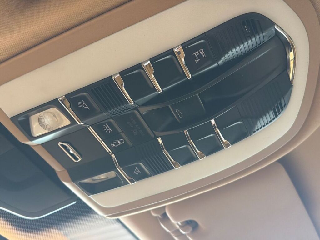 Porsche Cayenne 2012 Sininen