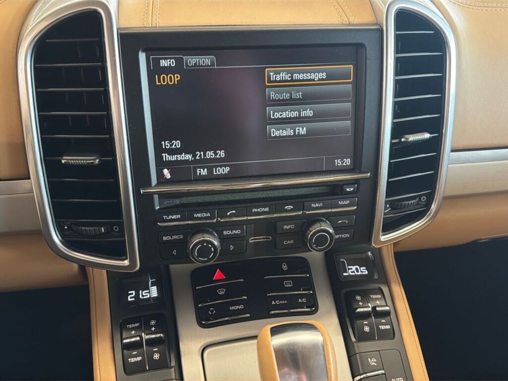 Porsche Cayenne 2012 Sininen