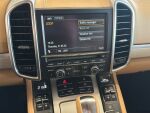 Porsche Cayenne 2012 Sininen