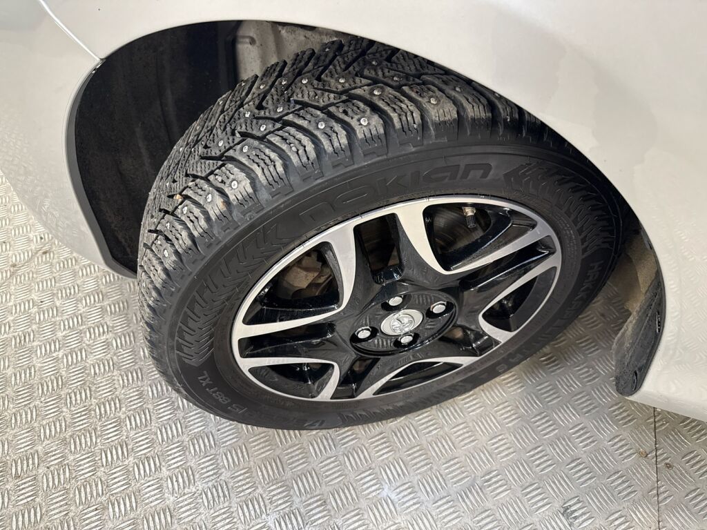 Toyota Yaris 2016 Hopea