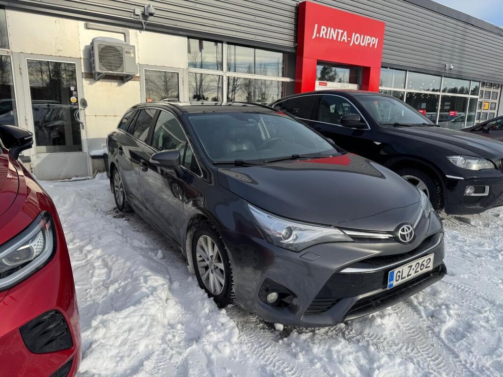 Toyota Avensis 2016 Harmaa