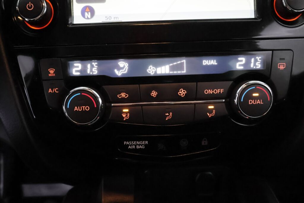 Nissan Qashqai 2016 Punainen