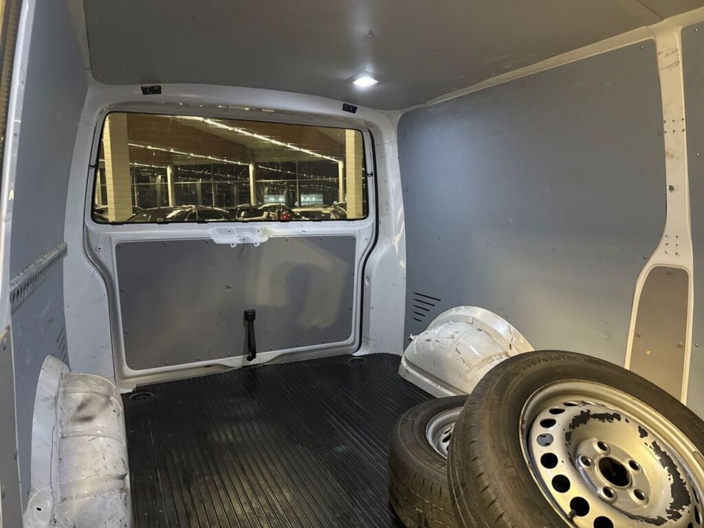 Volkswagen Transporter 2016 Valkoinen