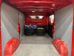 Opel Vivaro 2016 Punainen
