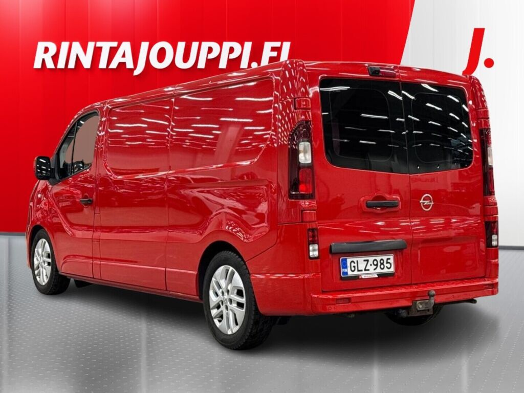 Opel Vivaro 2016 Punainen