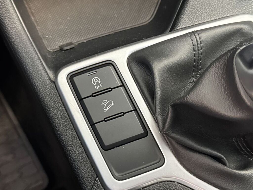 Kia Sportage 2016 Valkoinen