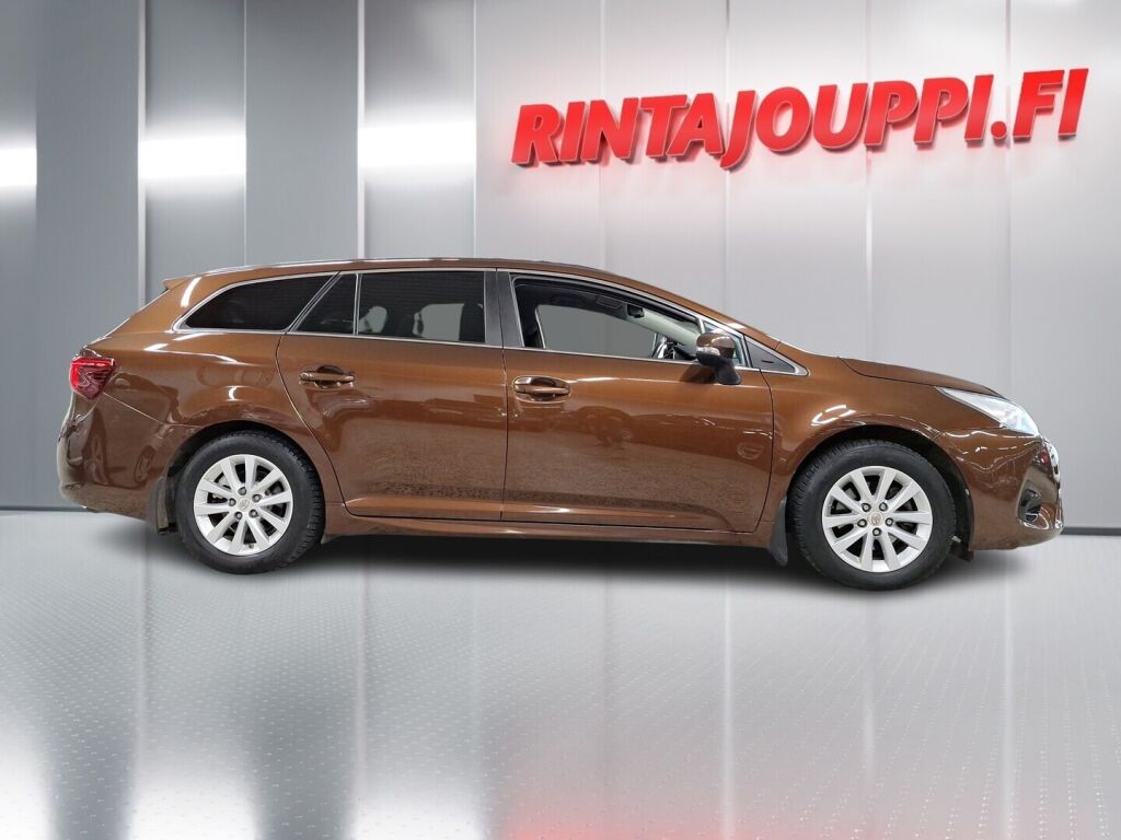Toyota Avensis 2016 Harmaa