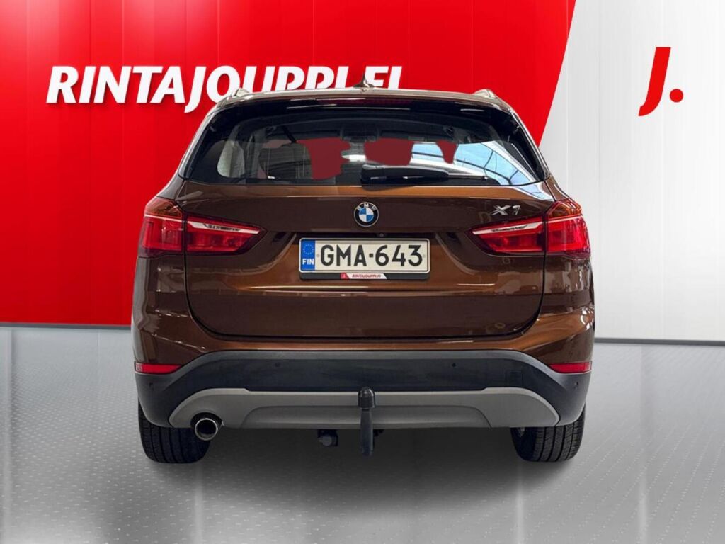 BMW X1 2016 Ruskea (beige)