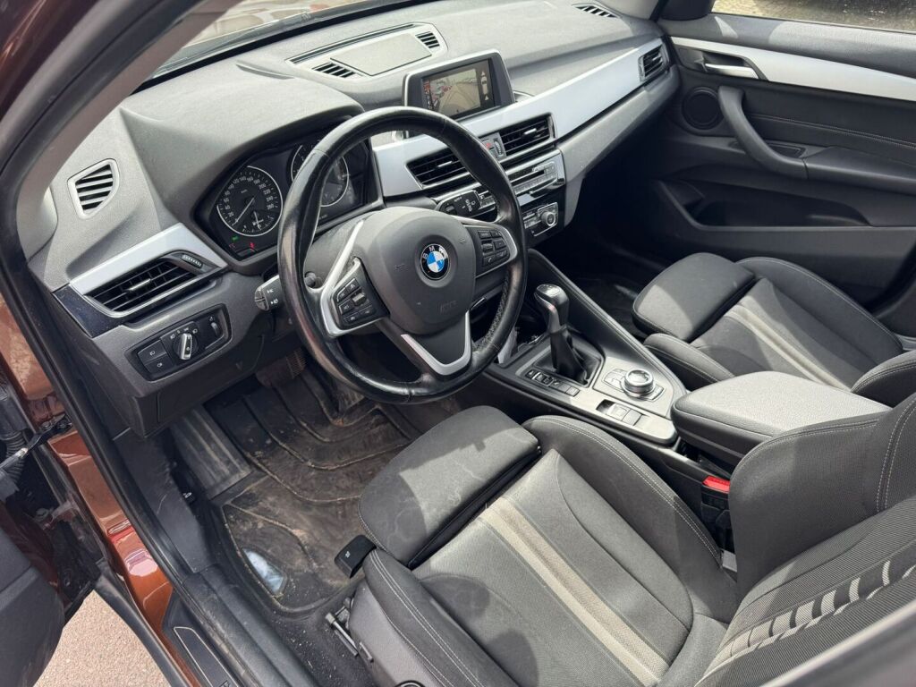 BMW X1 2016 Ruskea (beige)