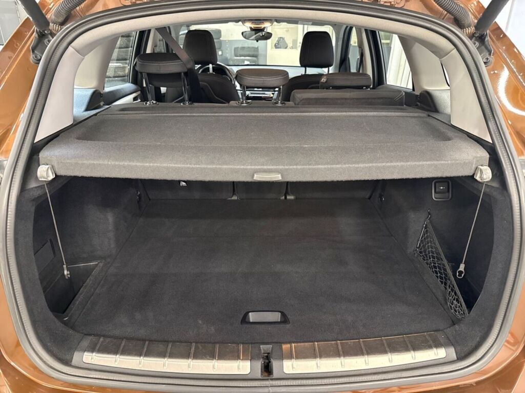 BMW X1 2016 Ruskea (beige)