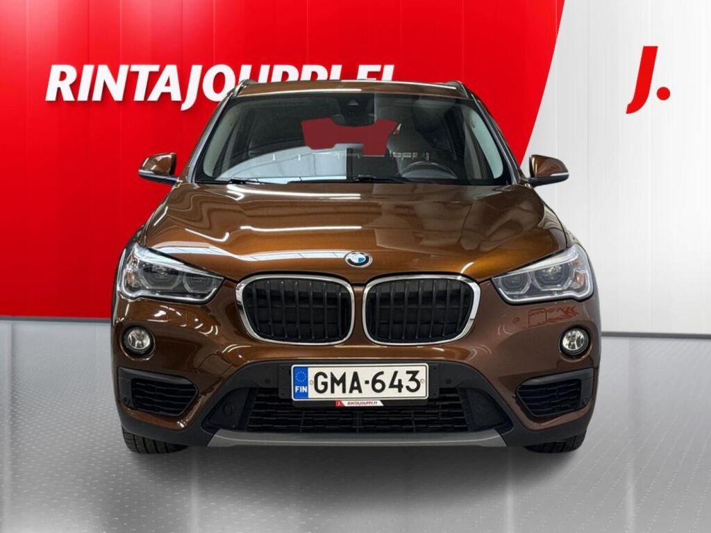 BMW X1 2016 Ruskea (beige)