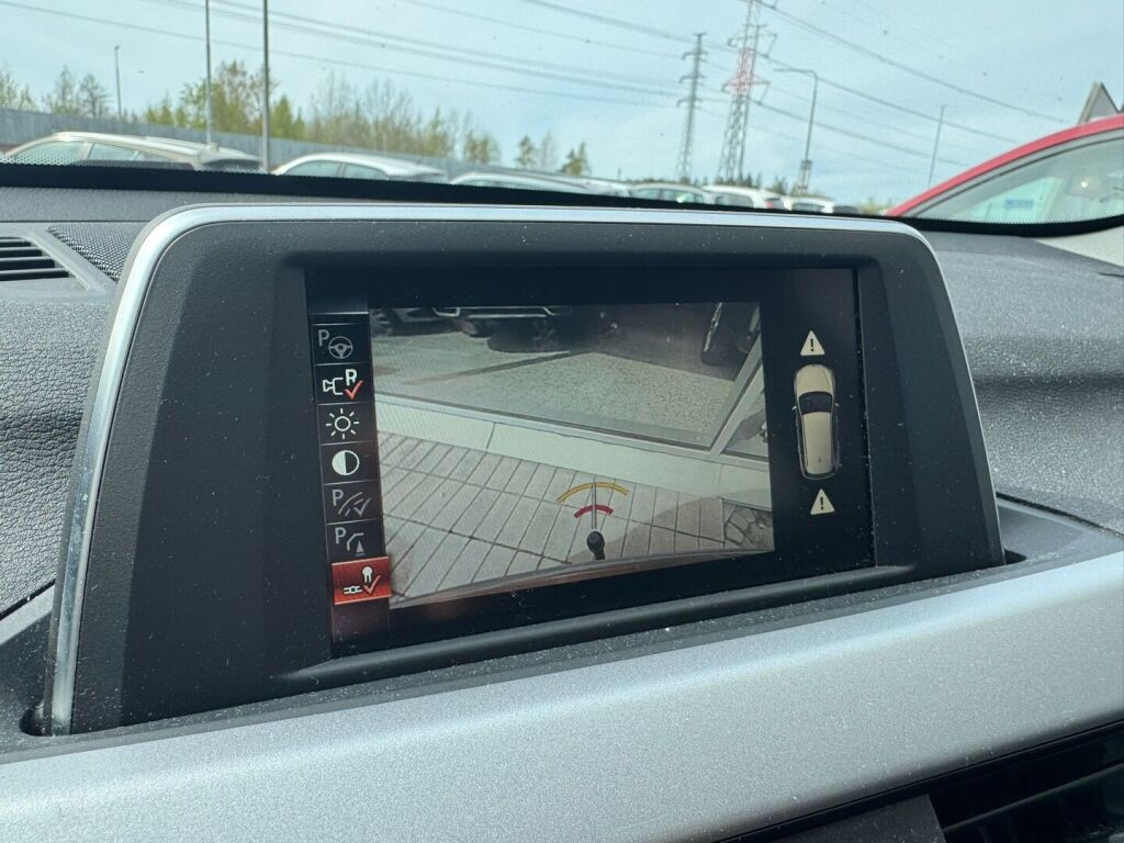BMW X1 2016 Ruskea (beige)