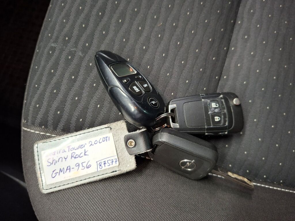 Opel Zafira Tourer 2016 Harmaa