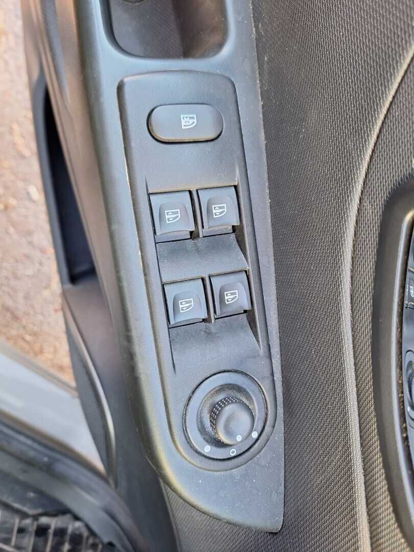 Renault Captur 2016 Ruskea (beige)