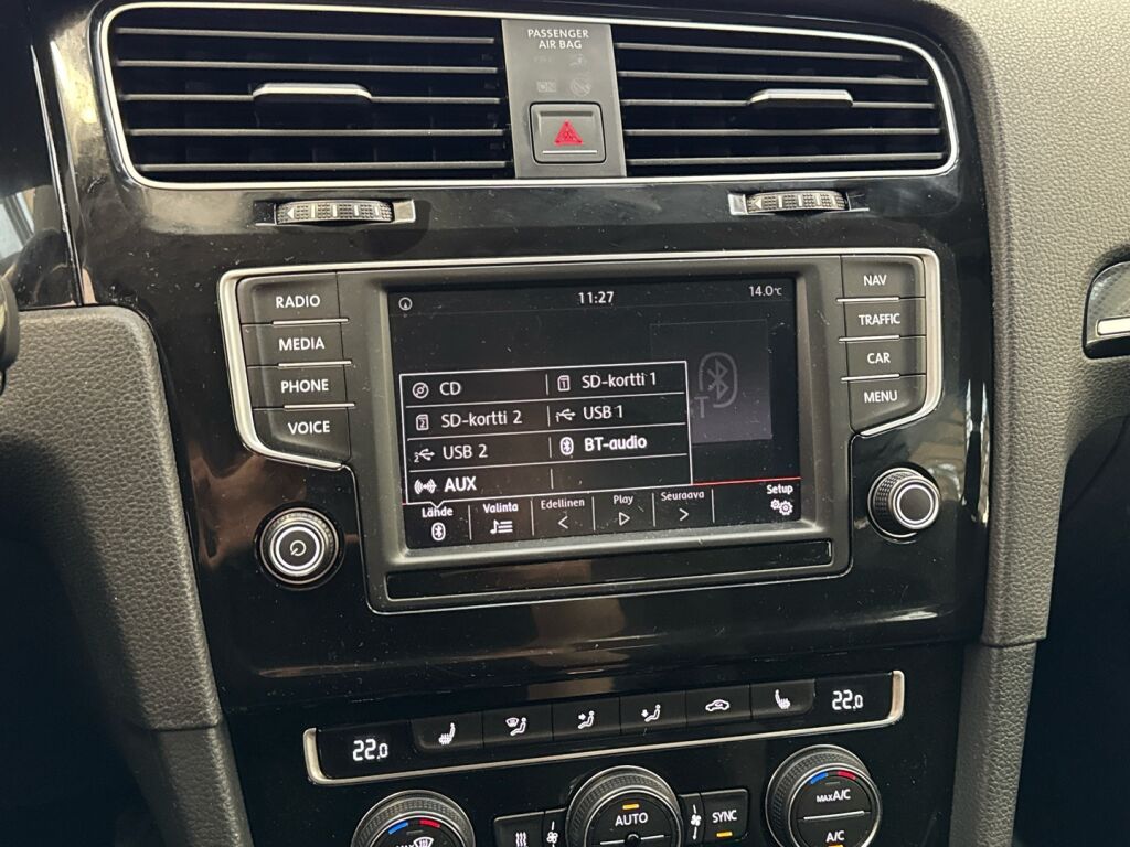 Volkswagen Golf 2016 Valkoinen