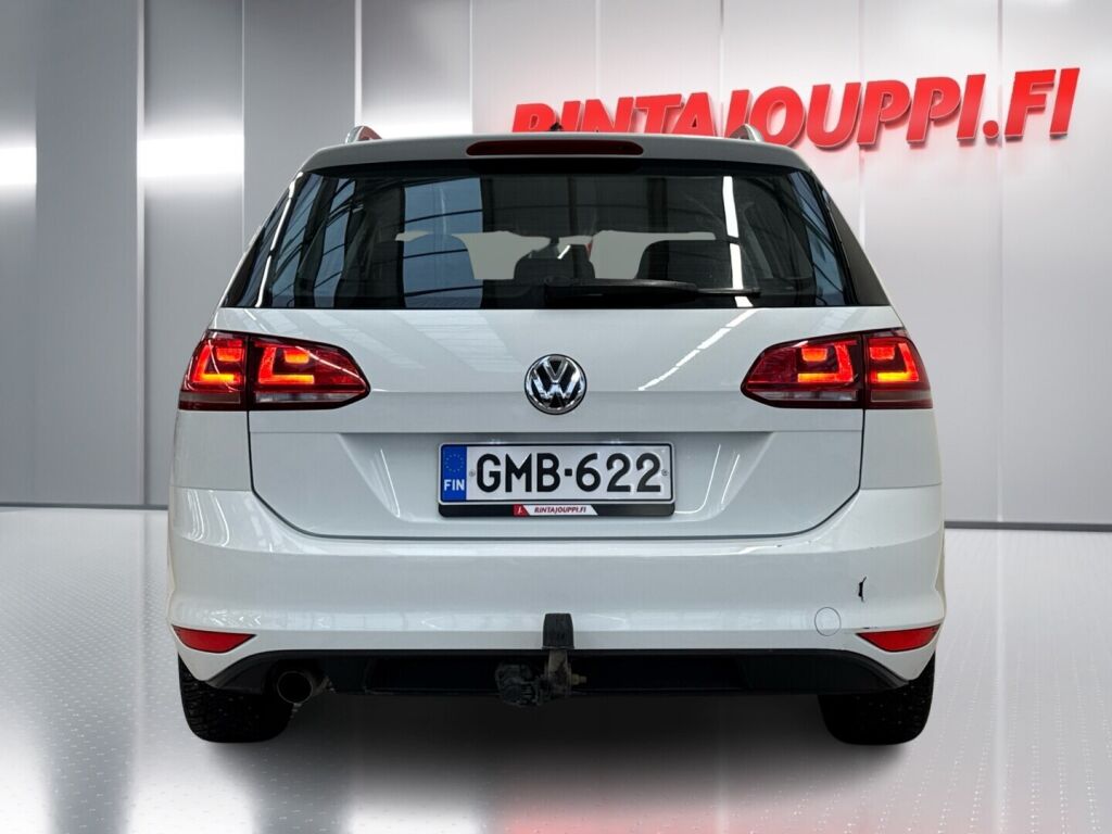 Volkswagen Golf 2016 Valkoinen
