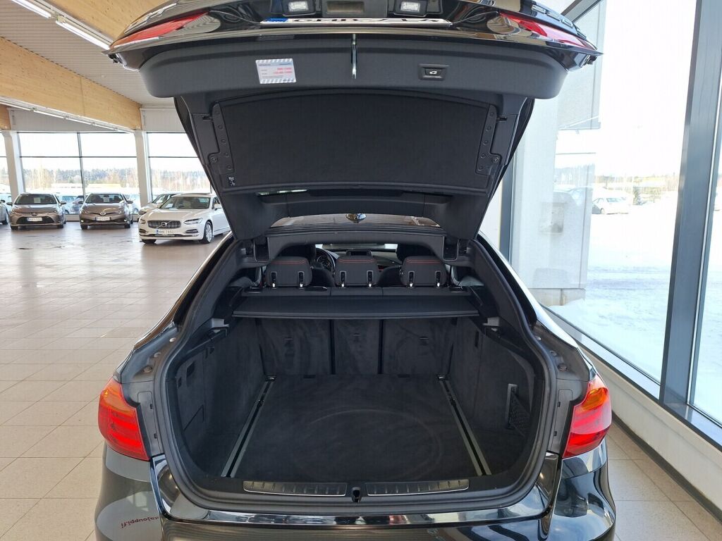 BMW 320 Gran Turismo 2016 Musta