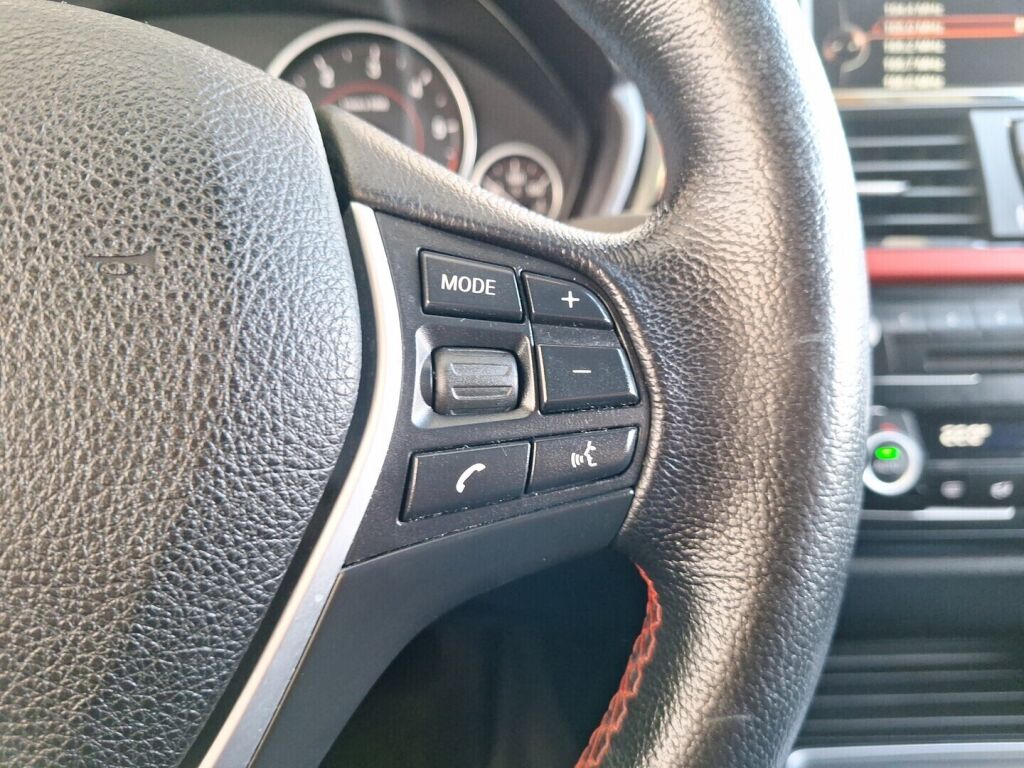 BMW 320 Gran Turismo 2016 Musta