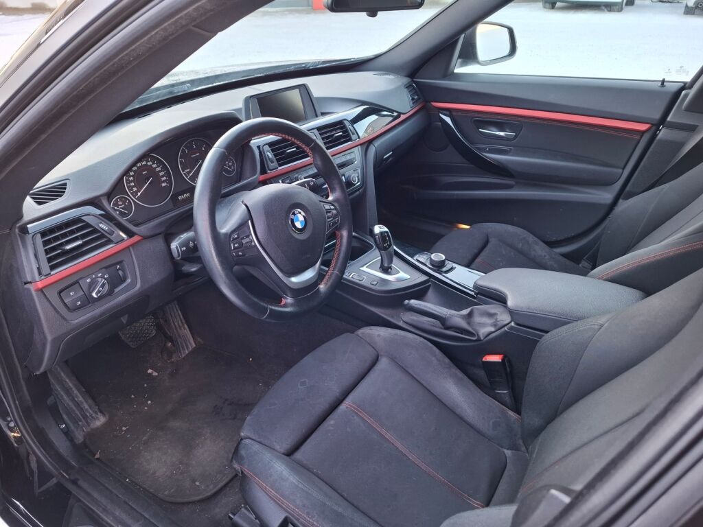 BMW 320 Gran Turismo 2016 Musta