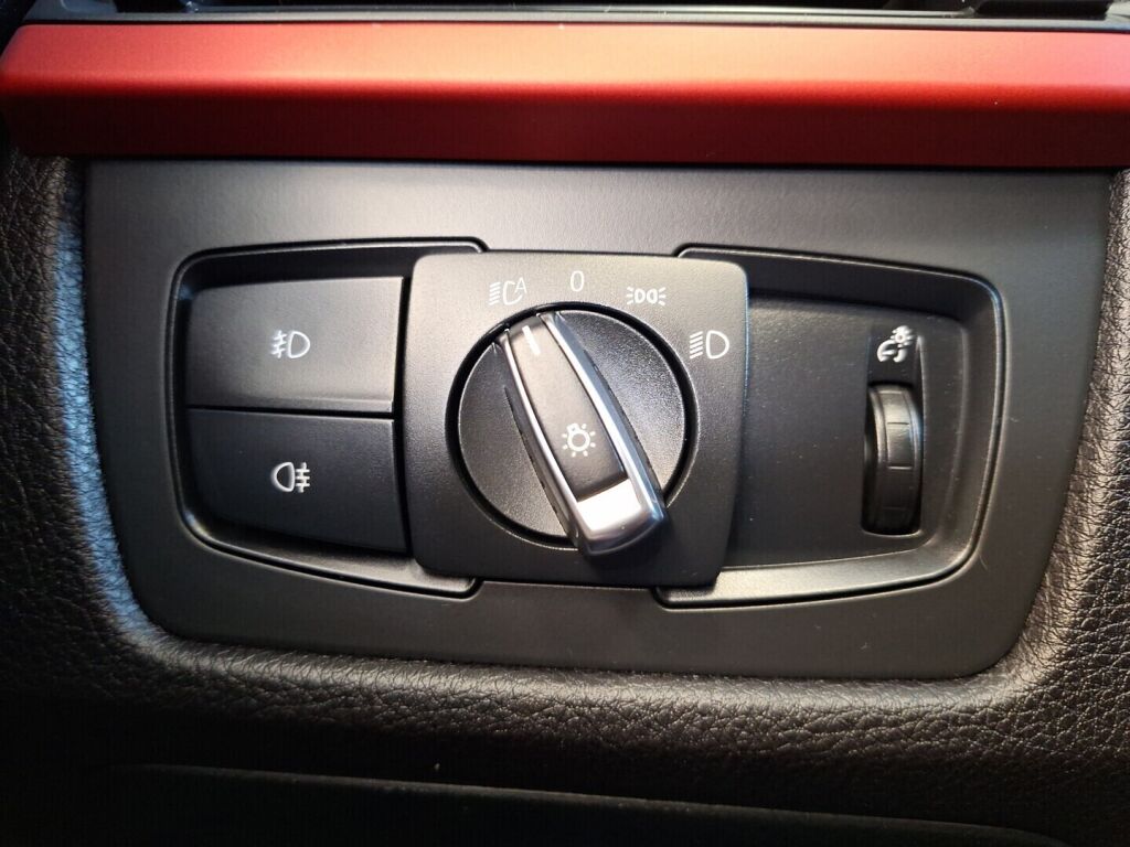 BMW 320 Gran Turismo 2016 Musta