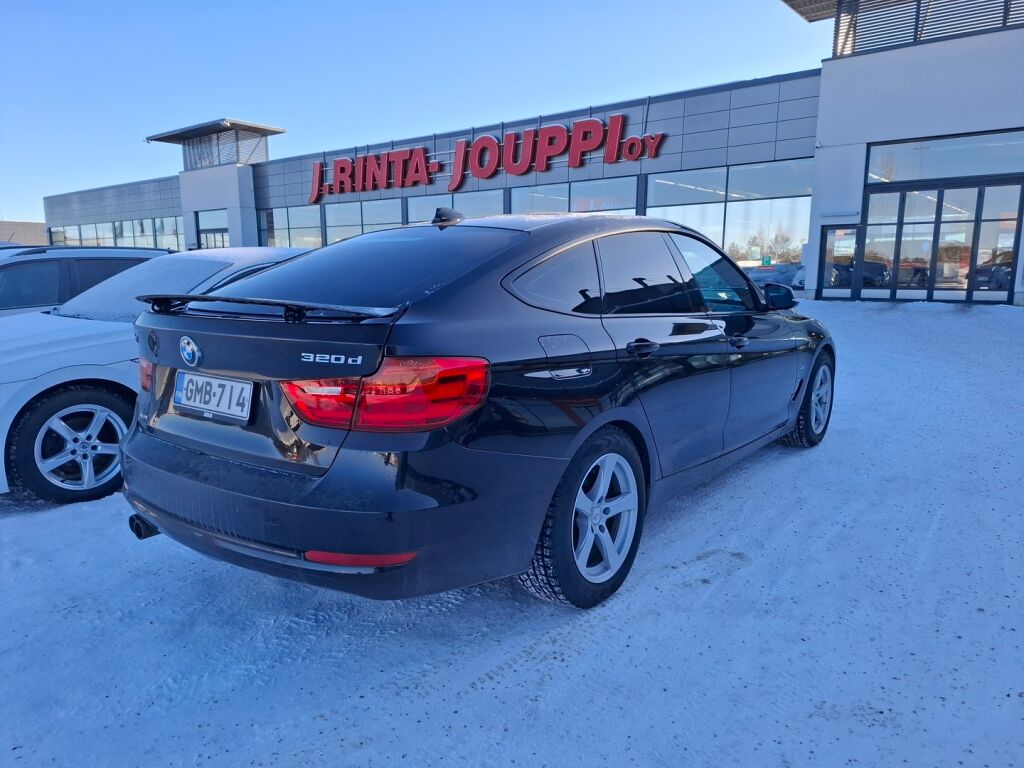 BMW 320 Gran Turismo 2016 Musta