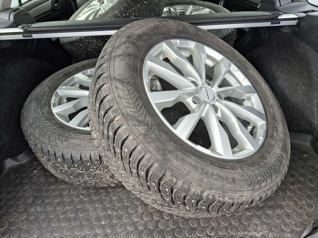 Subaru Outback 2016 Sininen