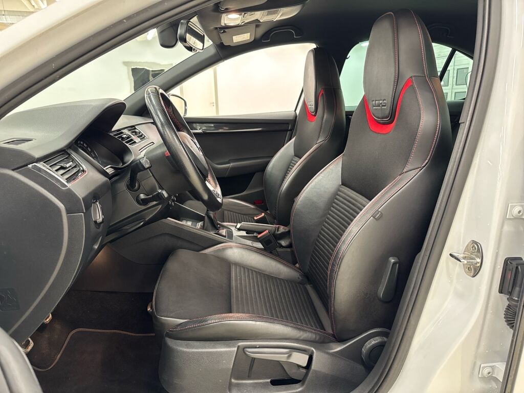 Skoda Octavia 2016 Valkoinen